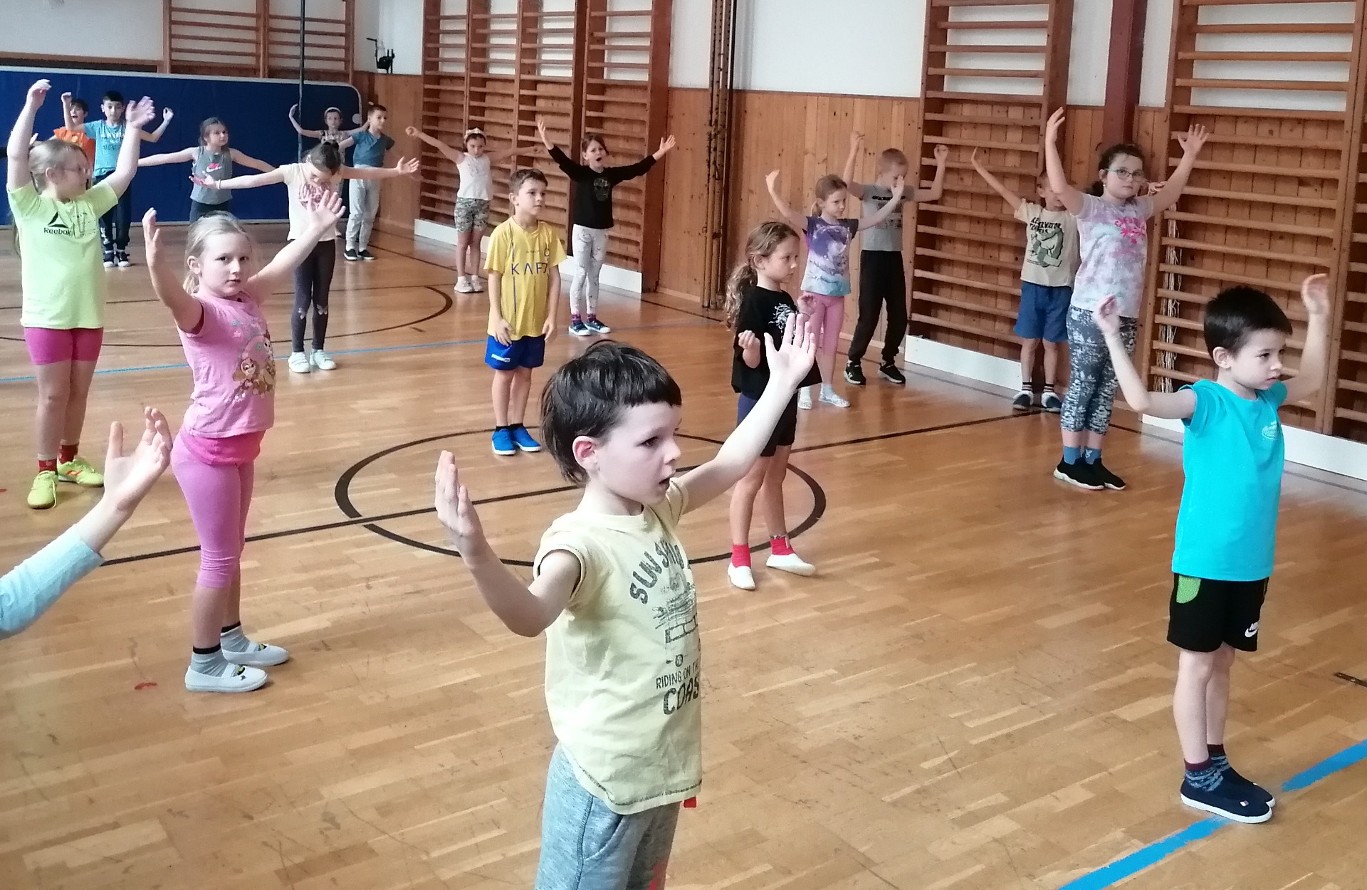 .....a vytáhne z hlíny ven