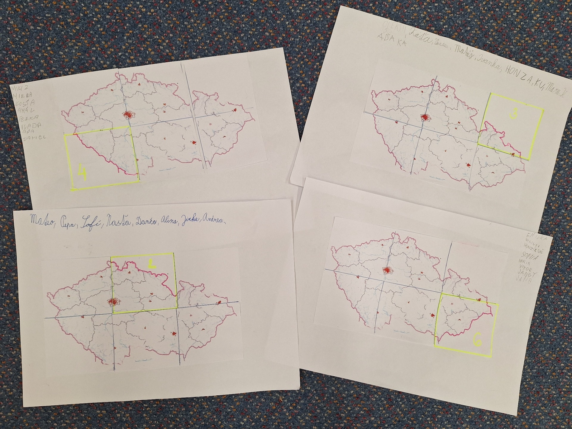 Každá skupinka překreslovala svoji část mapy